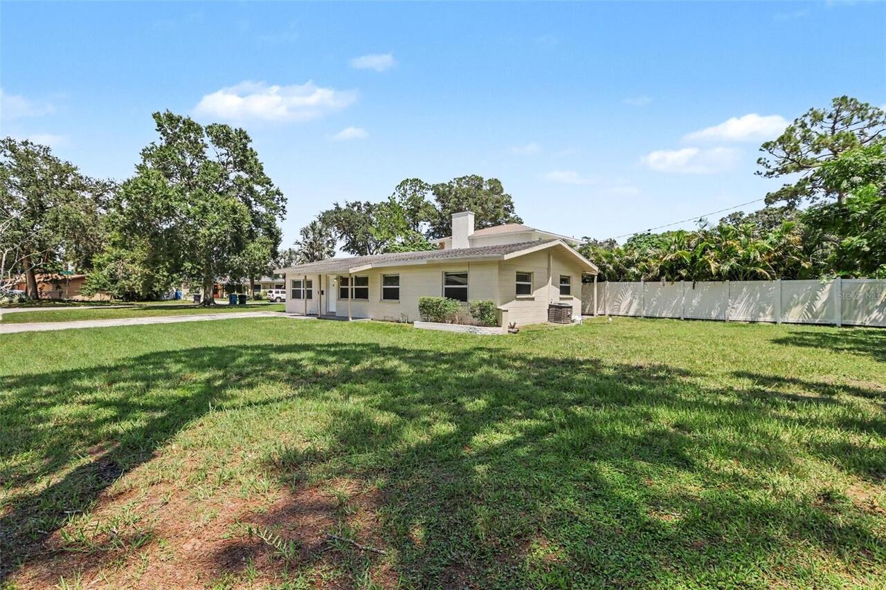 Listing Photo 16