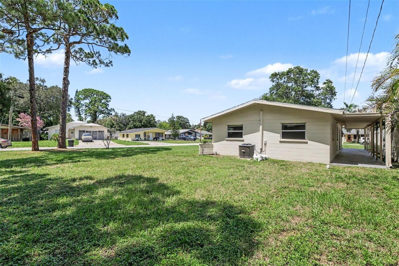 Listing Photo 17