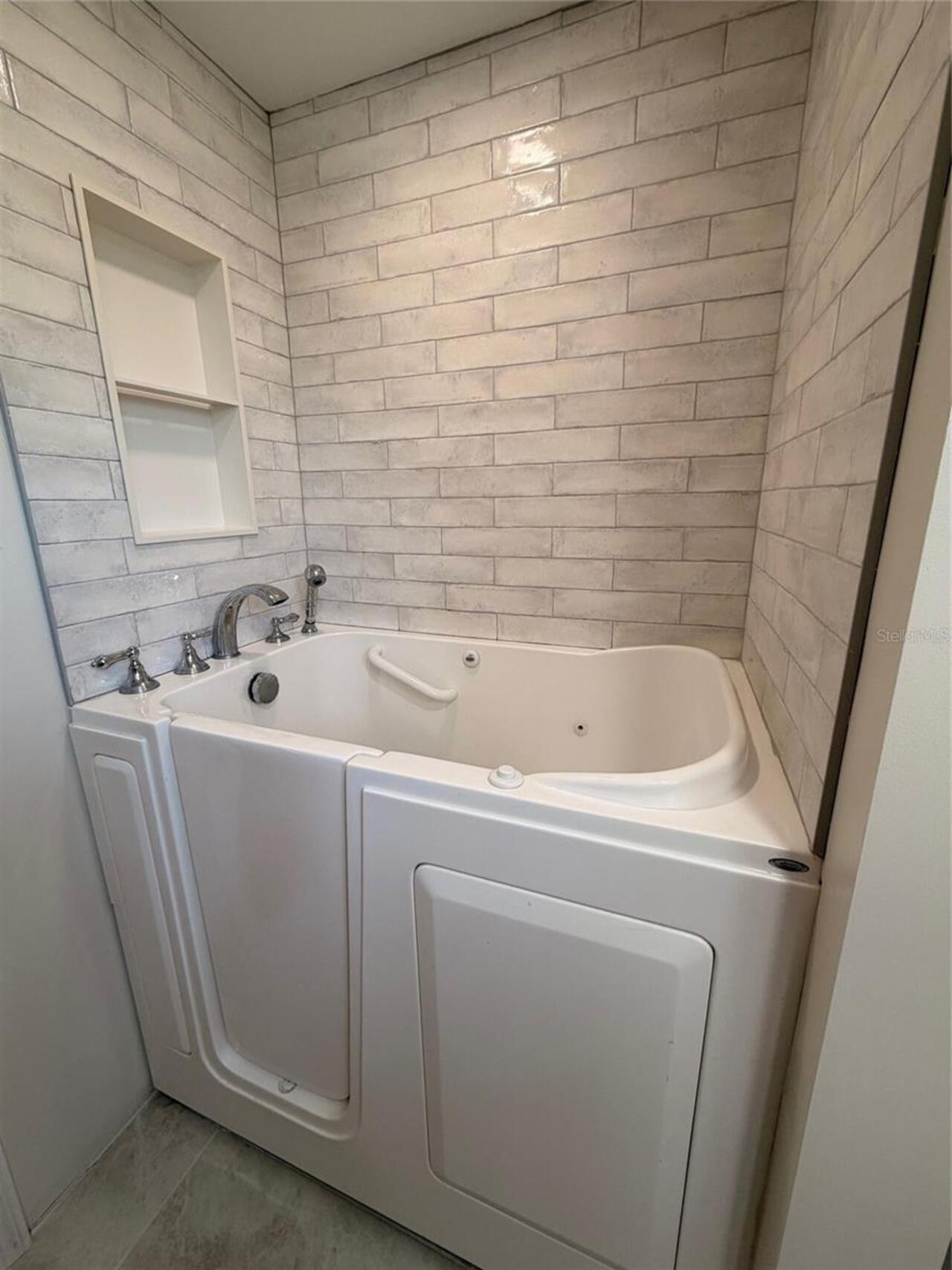 Listing Photo 21