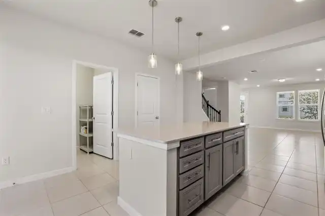 Listing Photo 16