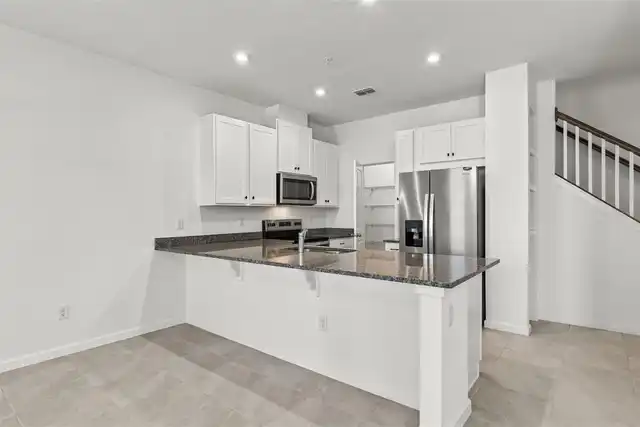 Listing Photo 9