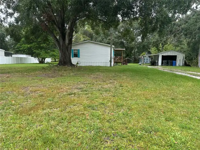 Listing Photo 11