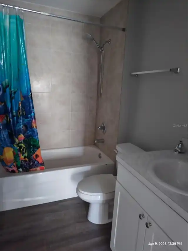 Listing Photo 7