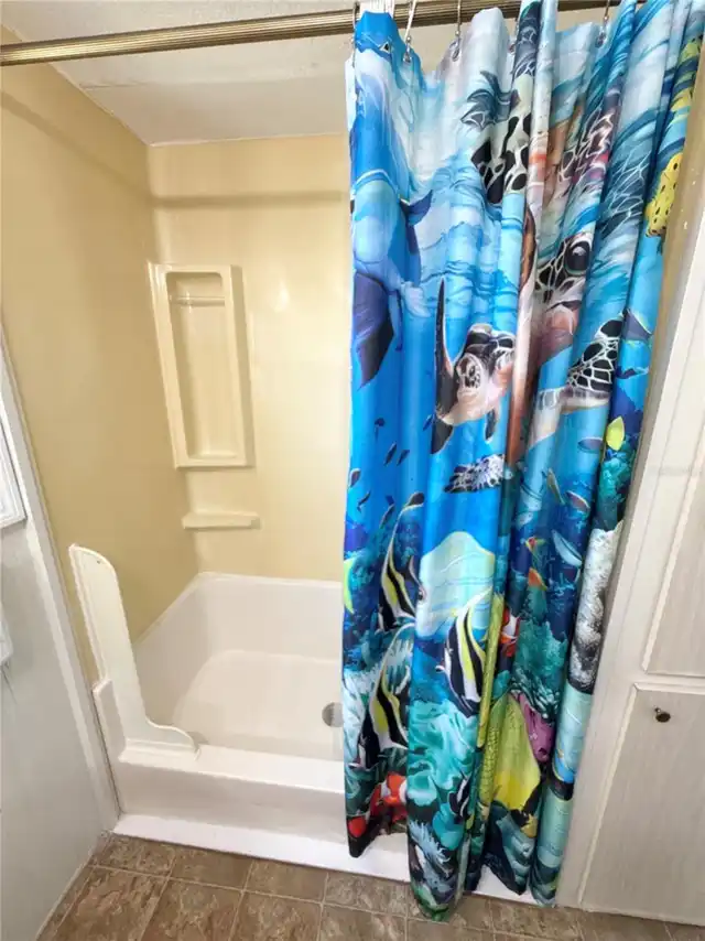 Listing Photo 17