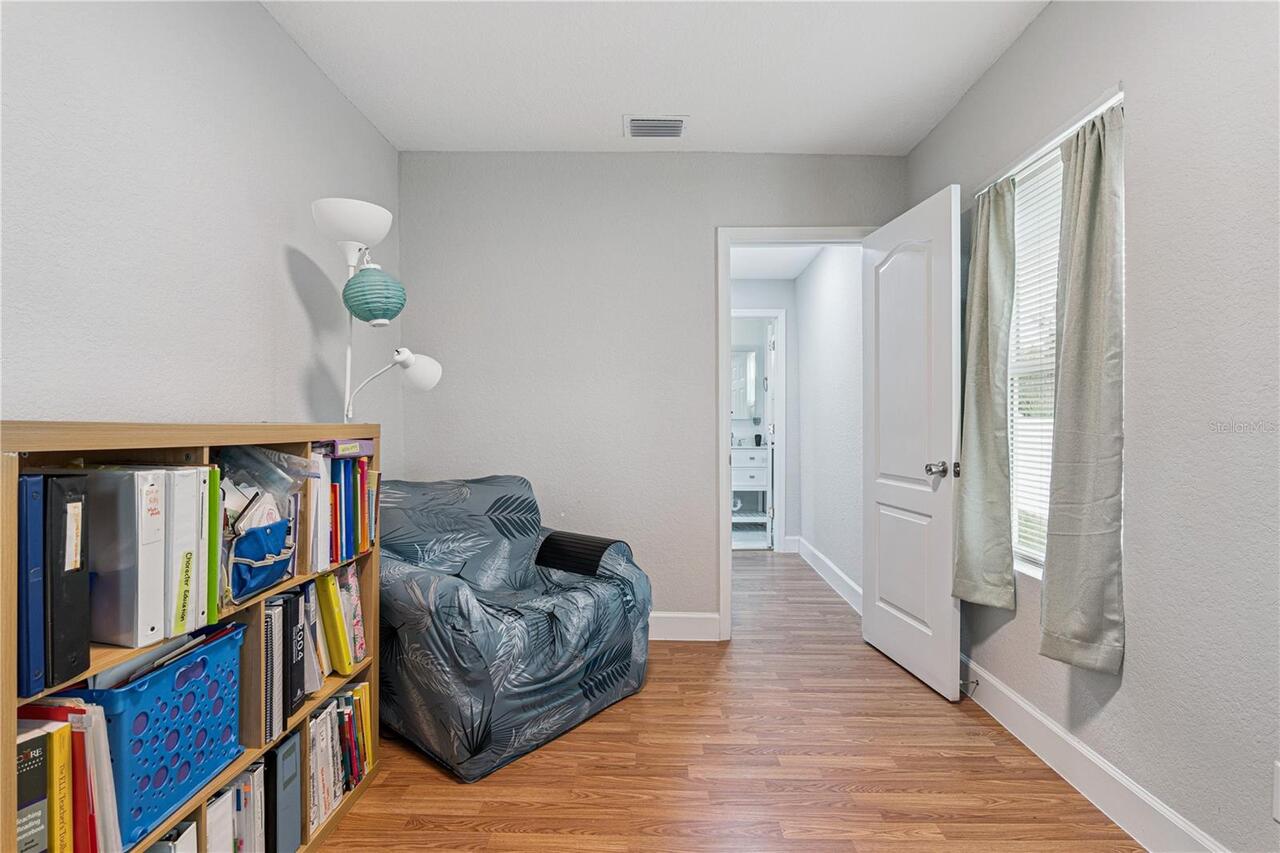 Listing Photo 16