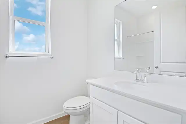 Listing Photo 11