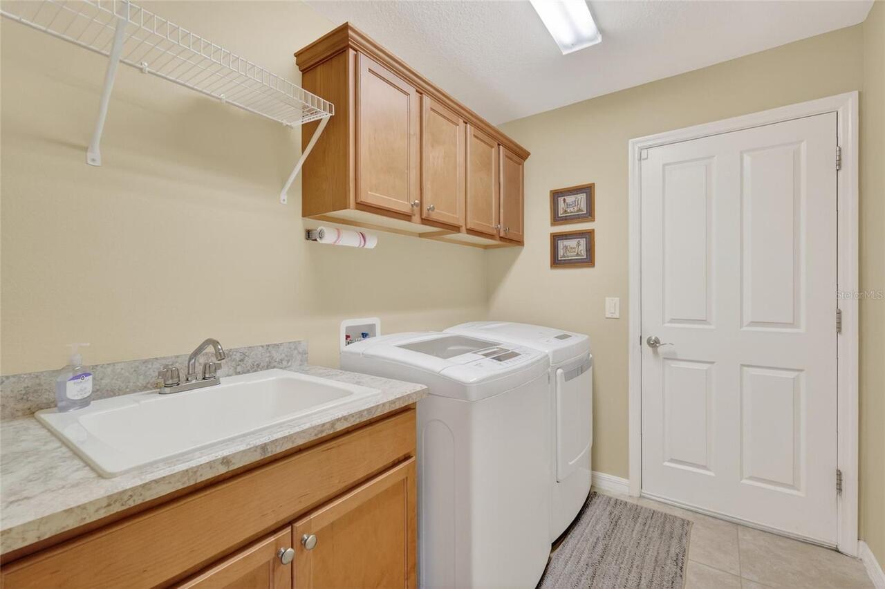 Listing Photo 9