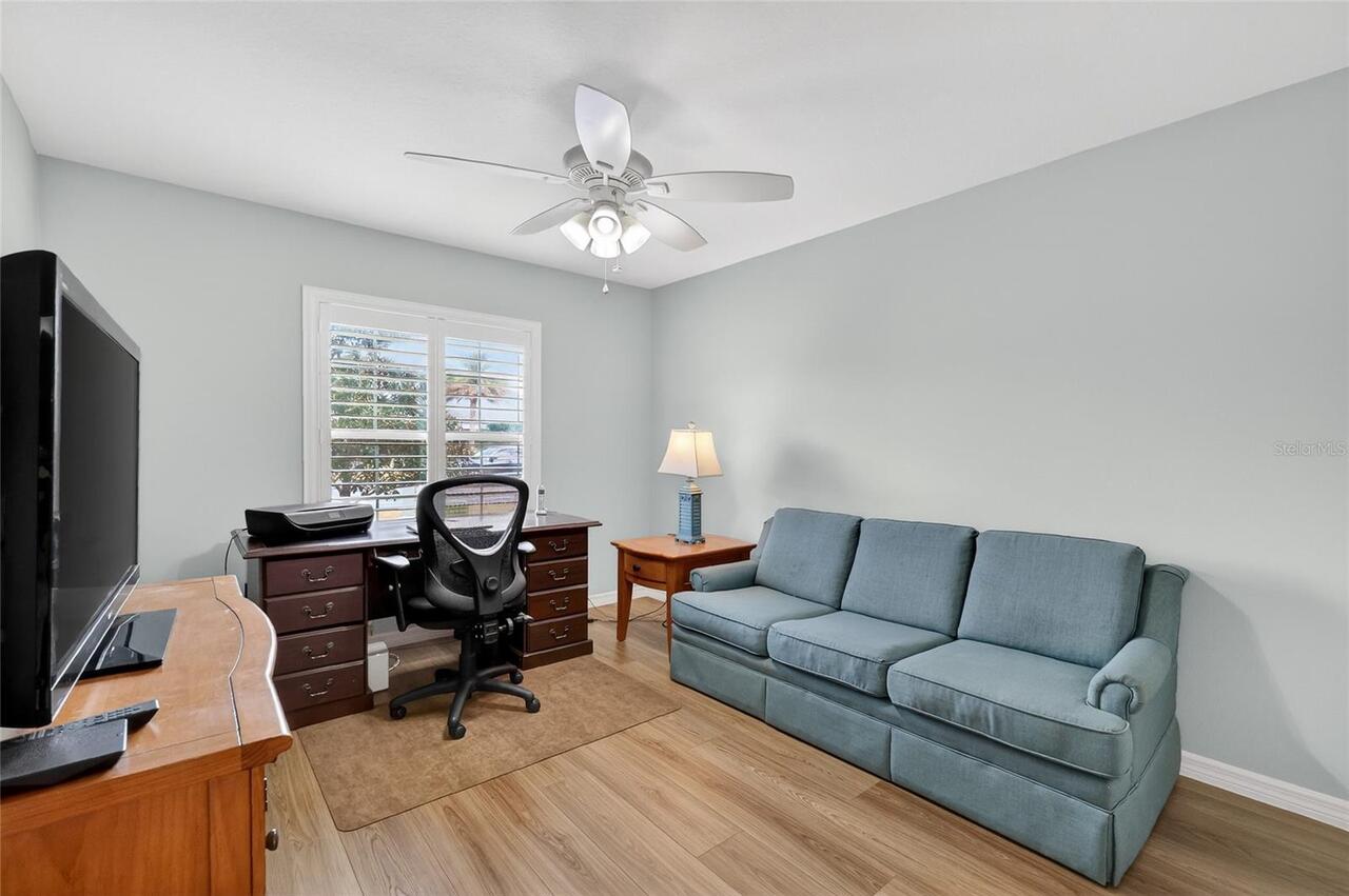 Listing Photo 14
