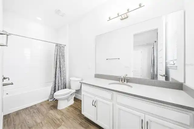 Listing Photo 19