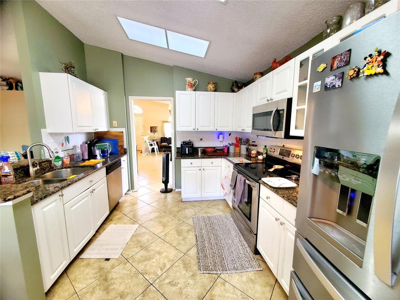 Listing Photo 9