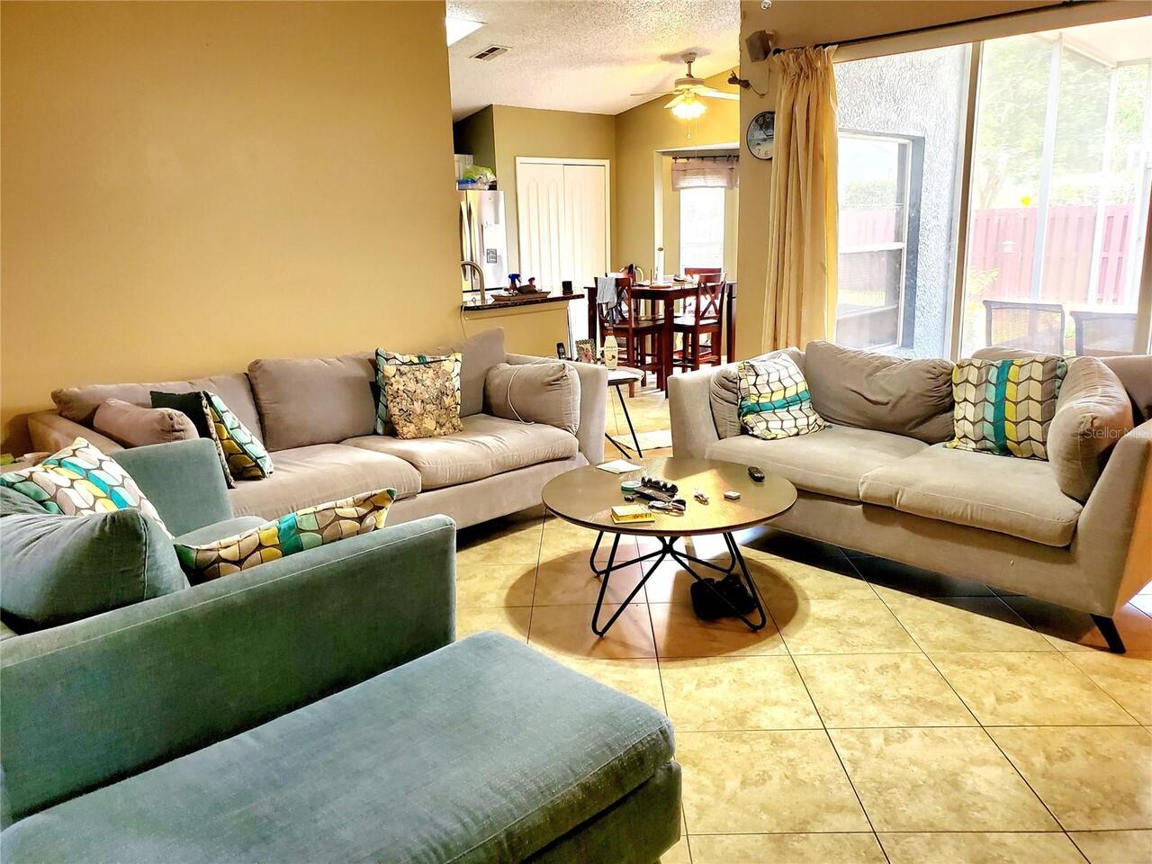 Listing Photo 12