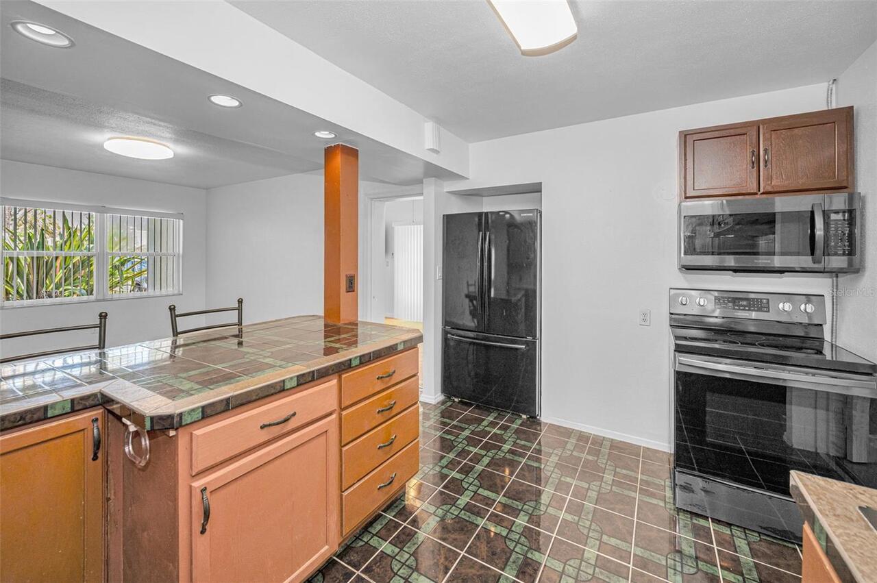 Listing Photo 16