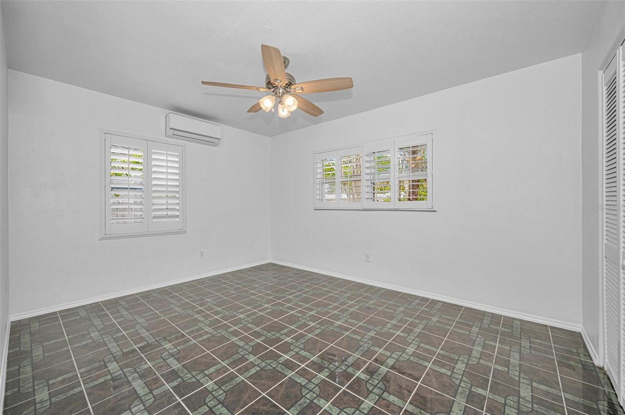 Listing Photo 33
