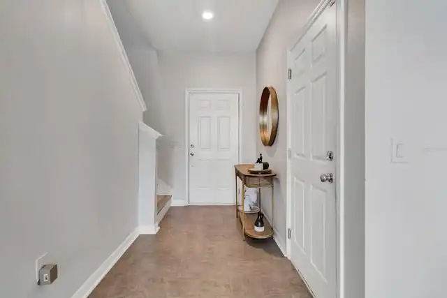 Listing Photo 8
