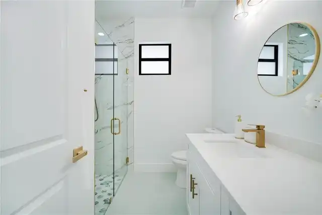 Listing Photo 17