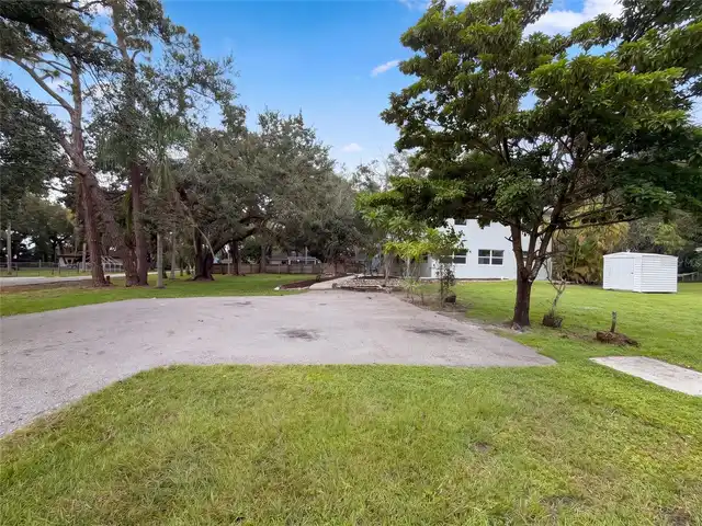 Listing Photo 32