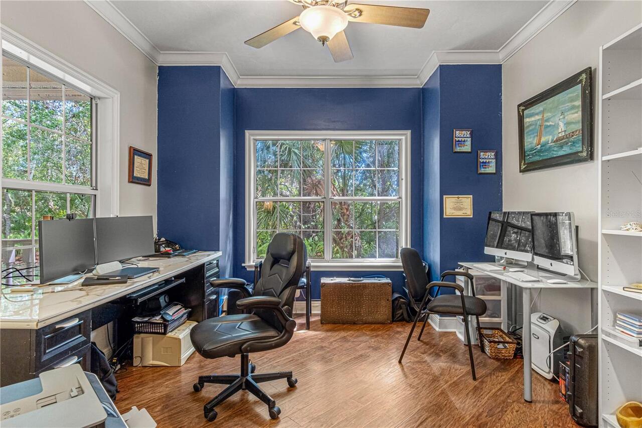 Listing Photo 10
