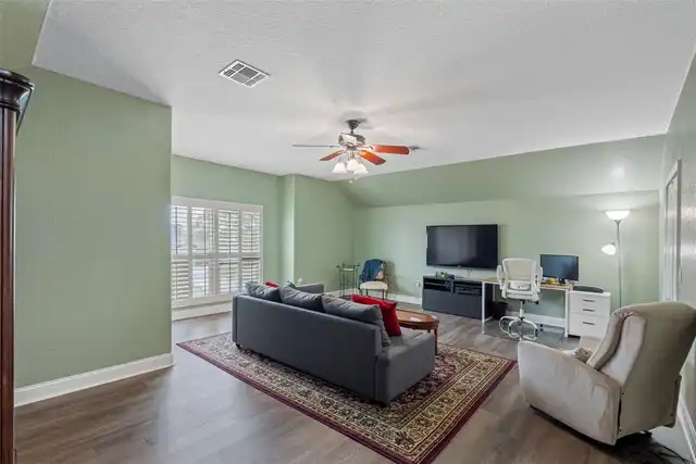Listing Photo 31