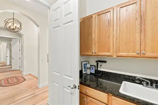 Listing Photo 38