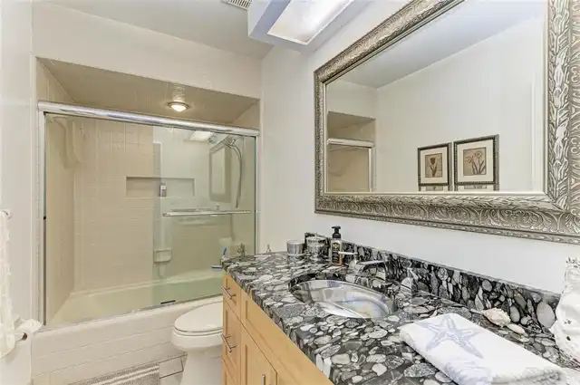 Listing Photo 23