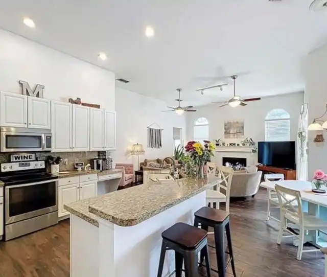 Listing Photo 18