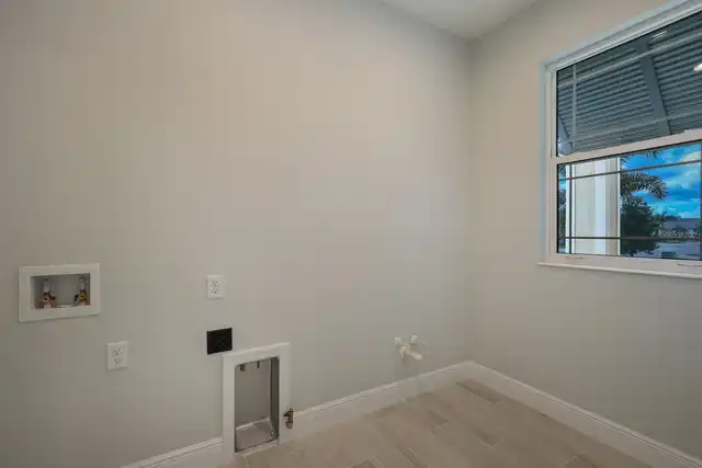 Listing Photo 15