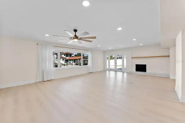Listing Photo 23