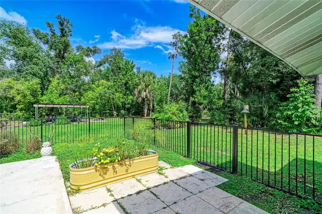 Listing Photo 22