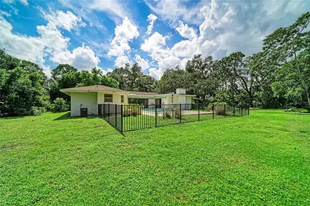 Listing Photo 33