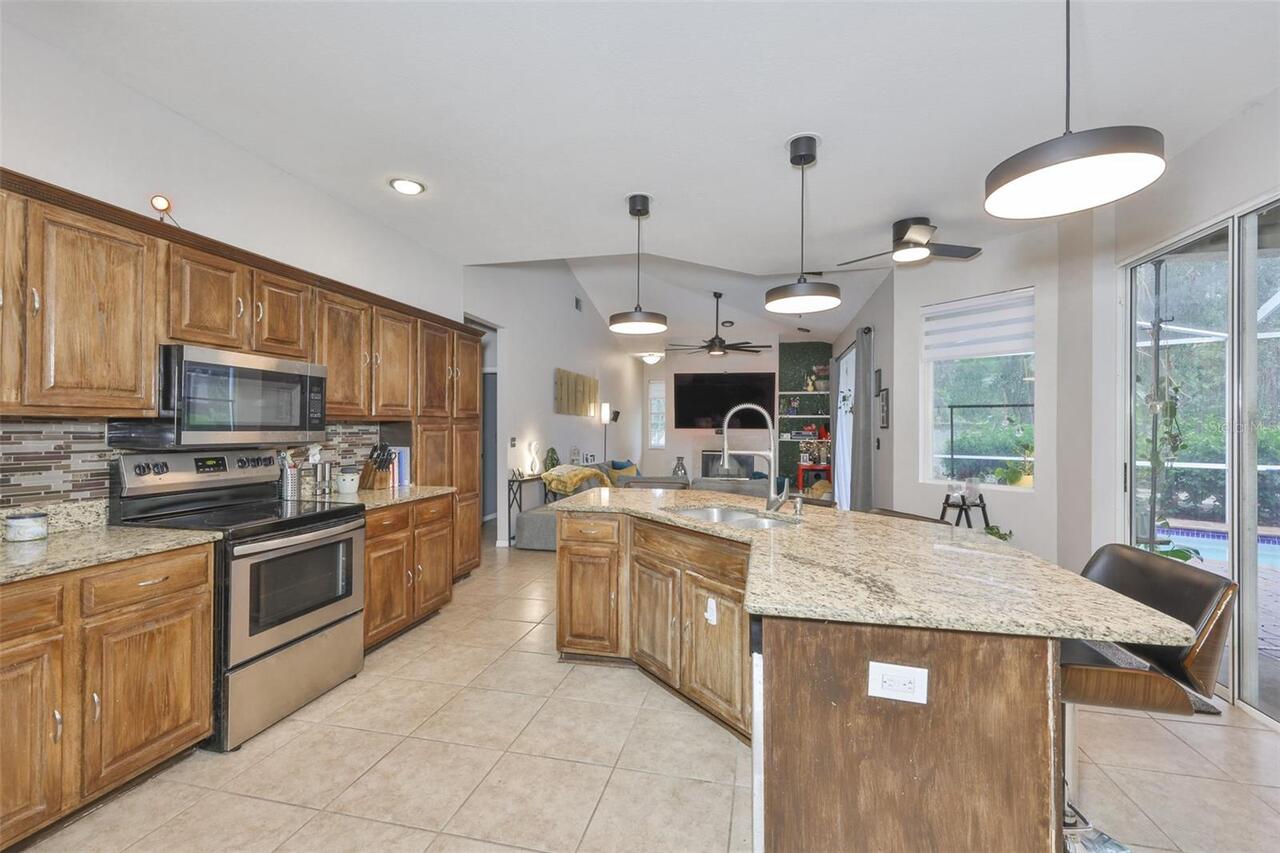 Listing Photo 9