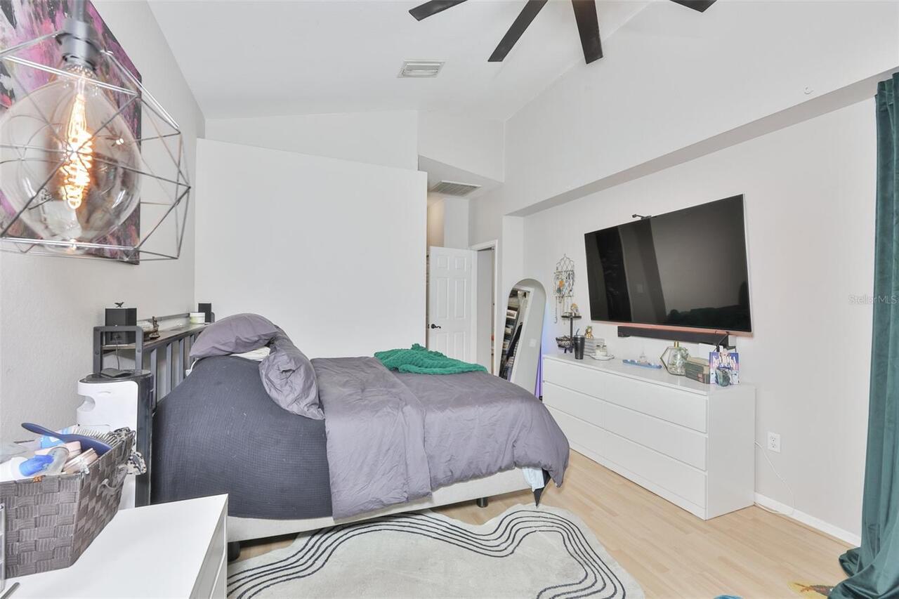 Listing Photo 24