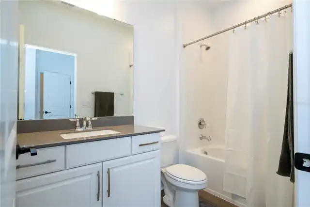 Listing Photo 29