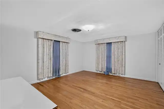 Listing Photo 26
