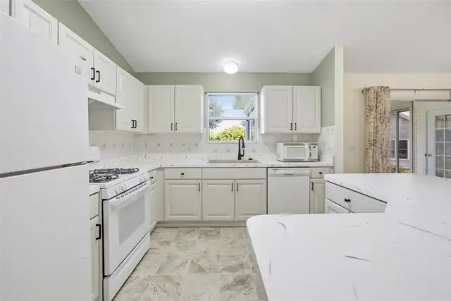 Listing Photo 13