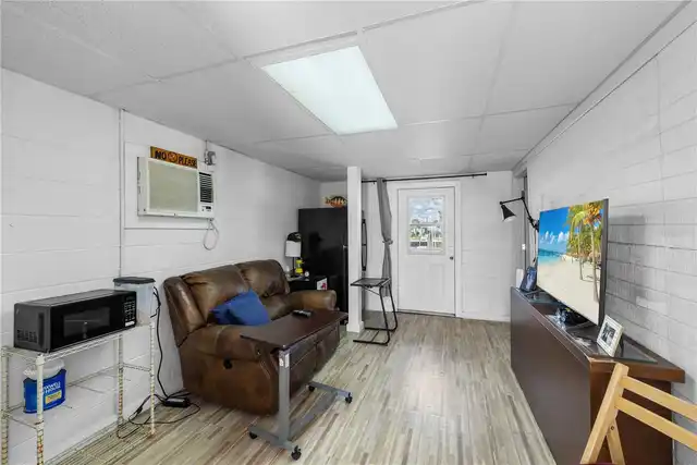 Listing Photo 43