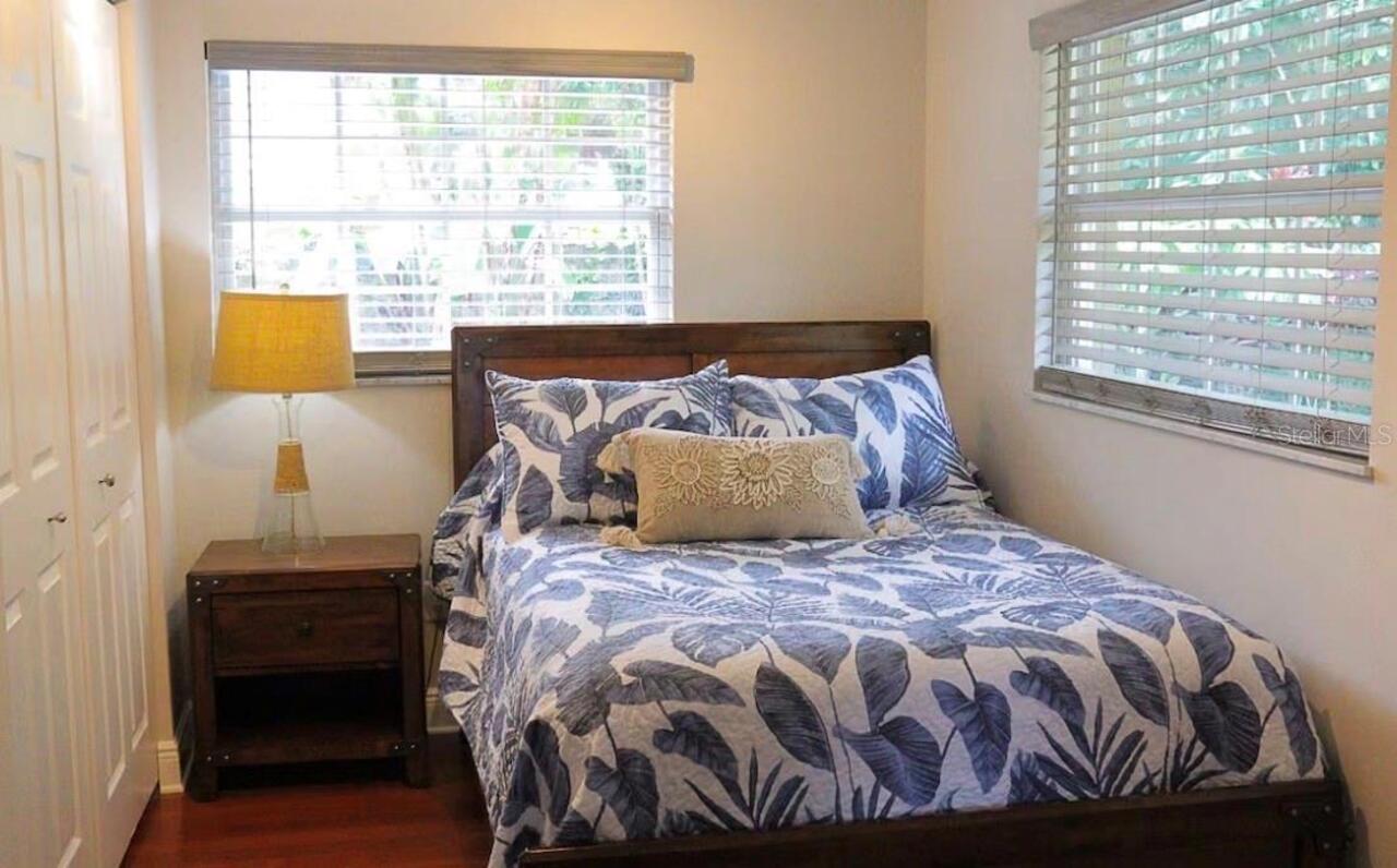 Listing Photo 11