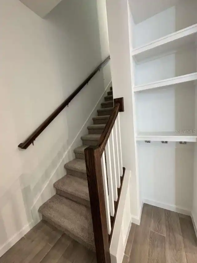 Listing Photo 8