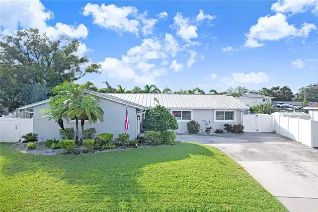 Listing Photo 32