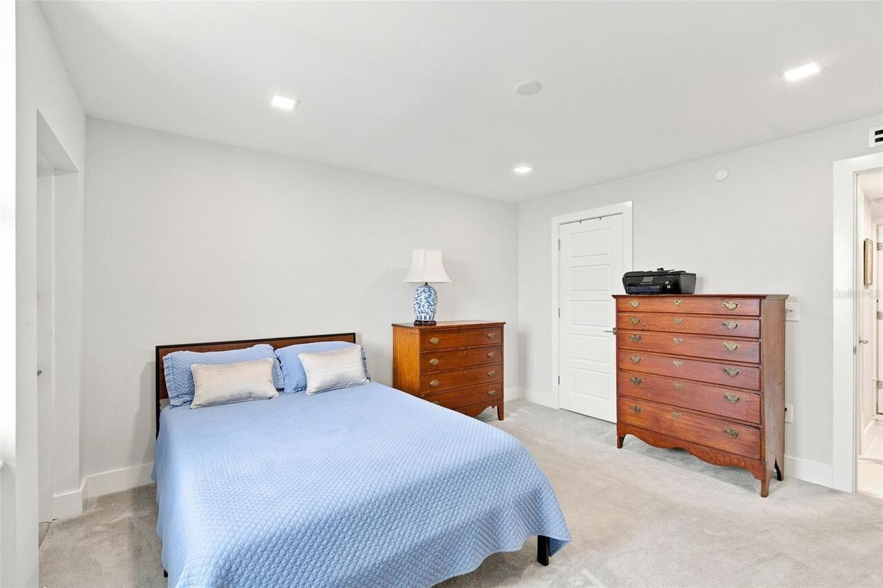 Listing Photo 37