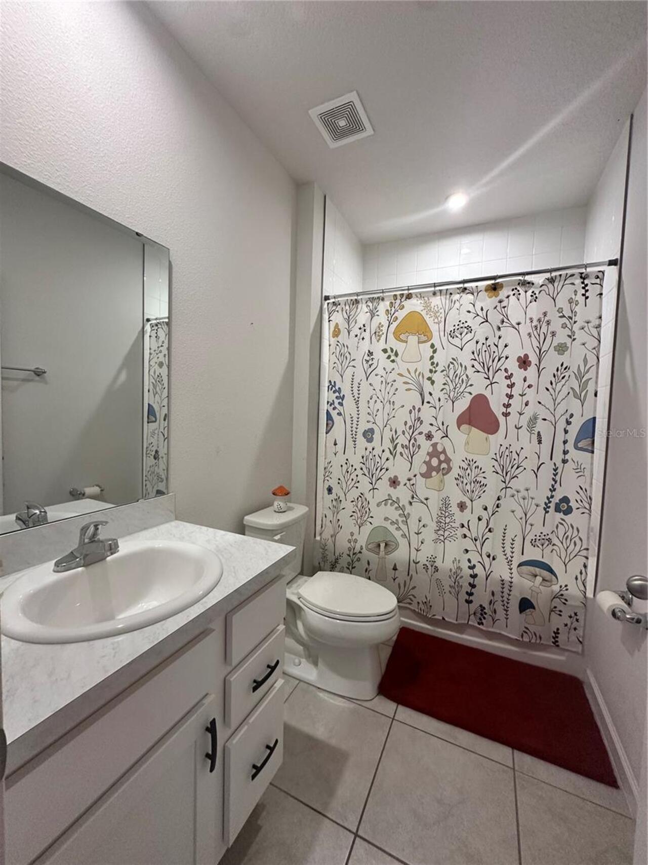 Listing Photo 9
