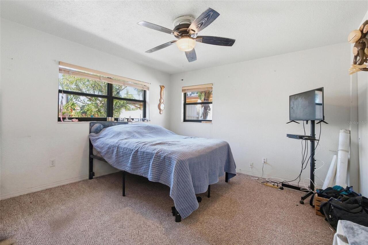 Listing Photo 17
