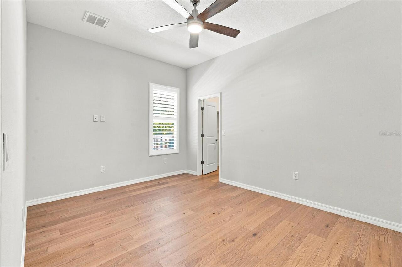 Listing Photo 33
