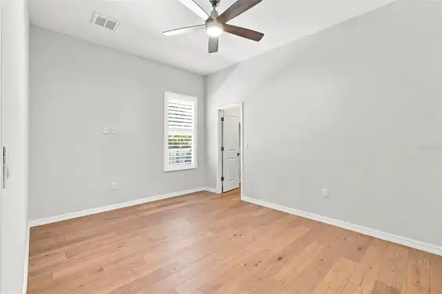 Listing Photo 33
