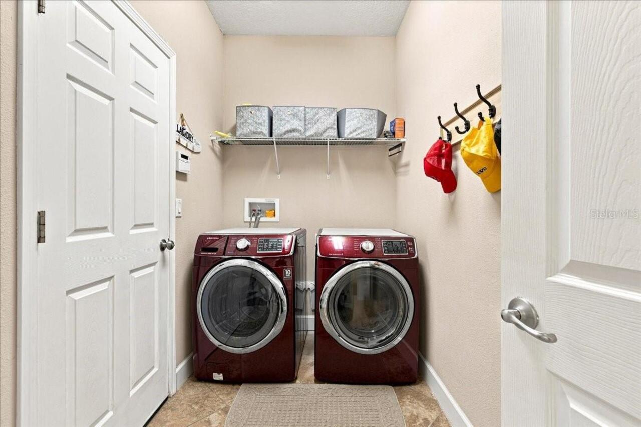 Listing Photo 11