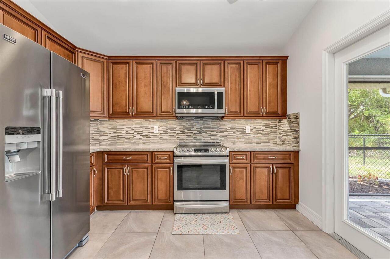Listing Photo 9