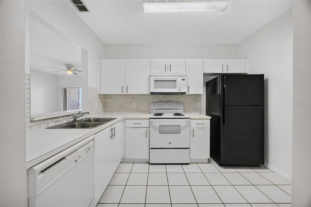 Listing Photo 10