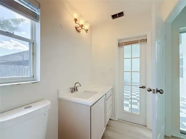 Listing Photo 37