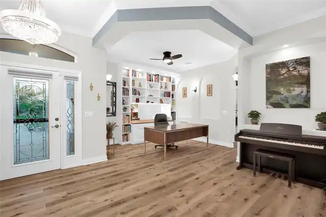 Listing Photo 18