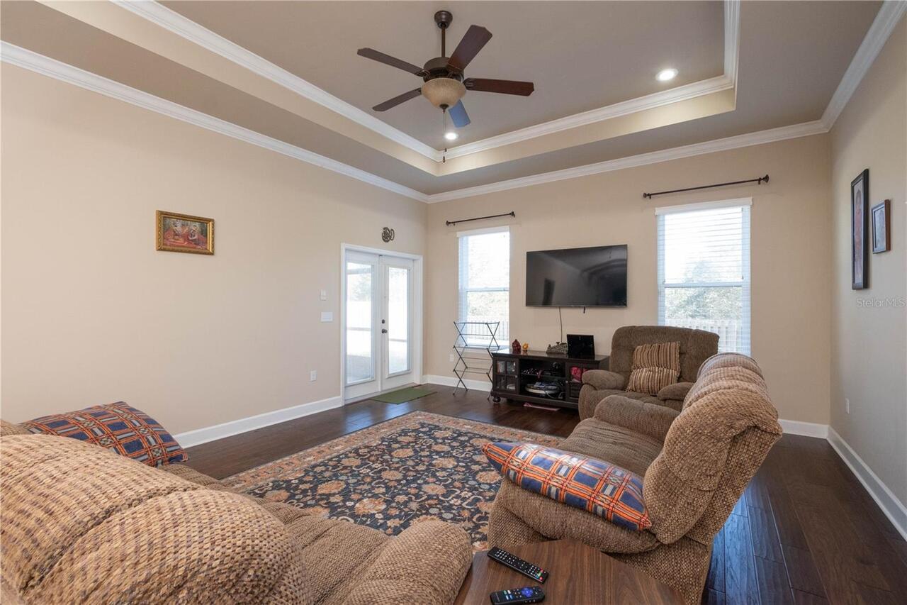 Listing Photo 18