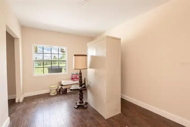 Listing Photo 14